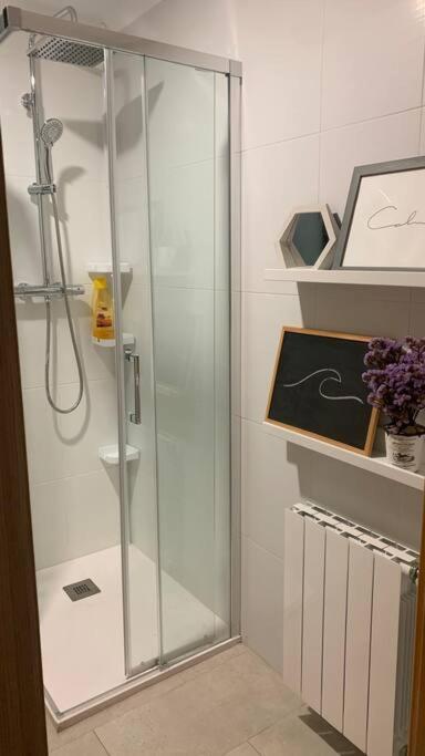 Luminoso Atico Con Terrazas Y Garaje En Sardinero Apartamento